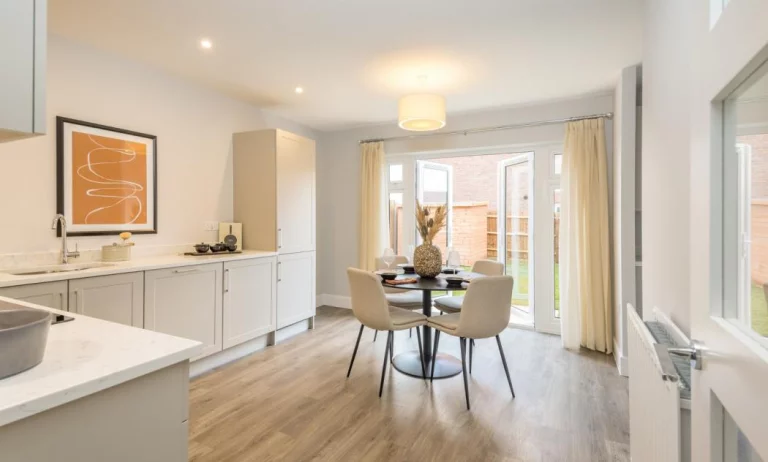 Image carousel 3504241 1763030207