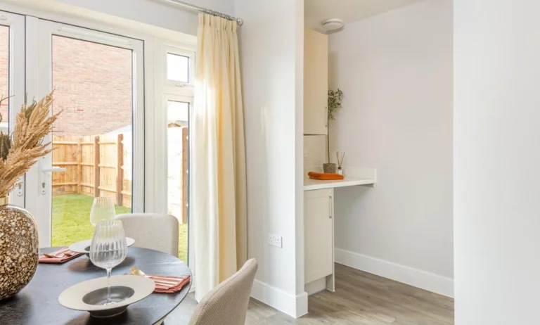 Image carousel 3504251 1763030225