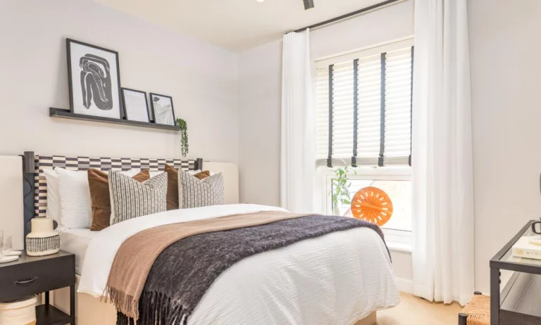 Image carousel 3504321 1763030540