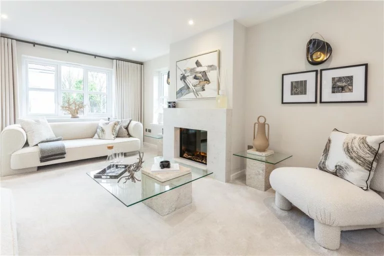 Image carousel 3505181 1763172429