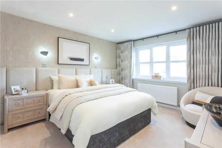 Image carousel 3505241 1763172437