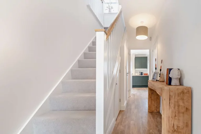 Image carousel 3506916 1763313776