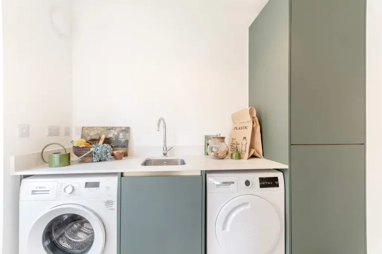 Image carousel 3507046 1763315738