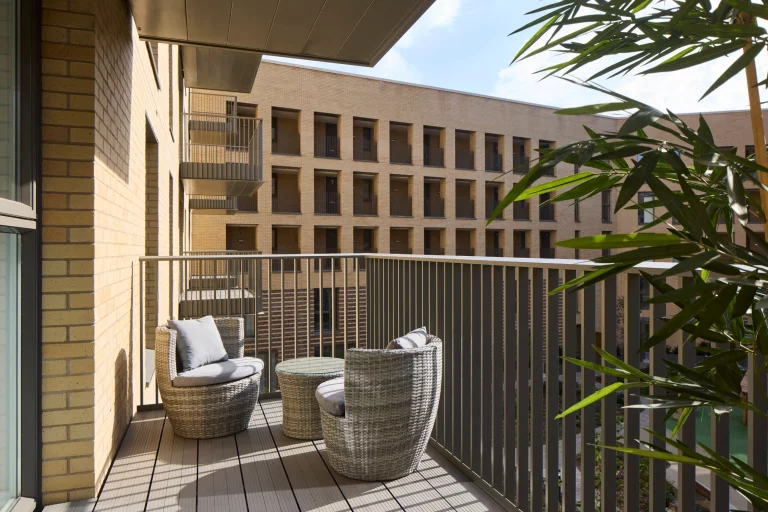 Image carousel 3507861 1763521441