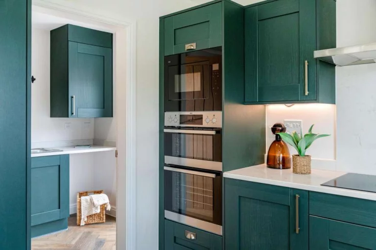 Image carousel 3507941 1763604059