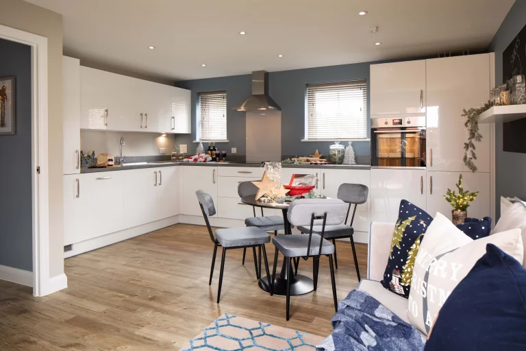 Image carousel 3508701 1763780497