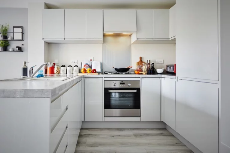 Image carousel 3509316 1764070144