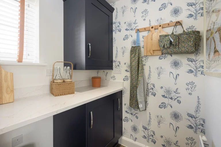 Image carousel 3509801 1764126105