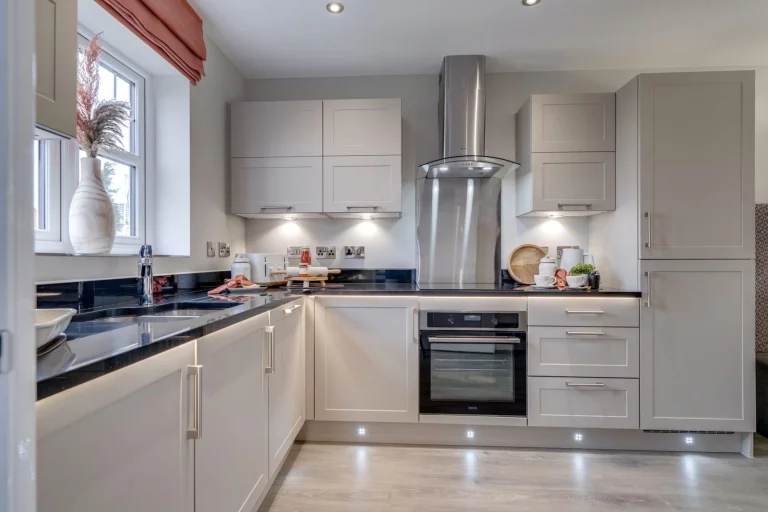 Image carousel 3509936 1764133265