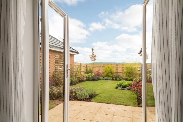 Image carousel 3510581 1764212619