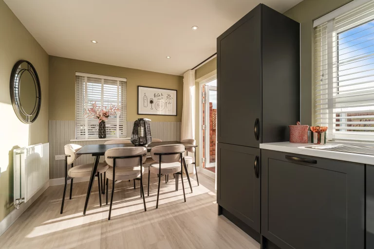 Image carousel 3510596 1764212620