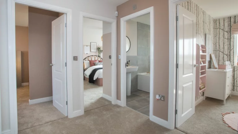 Image carousel 3510746 1764254795