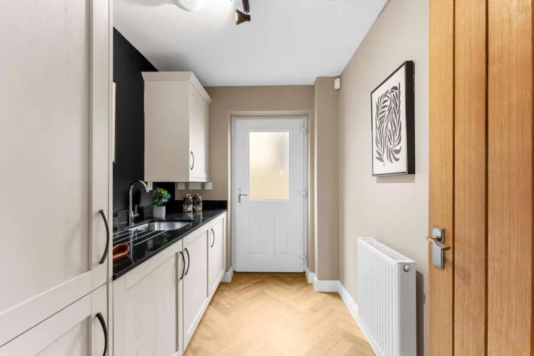 Image carousel 3511006 1764295286