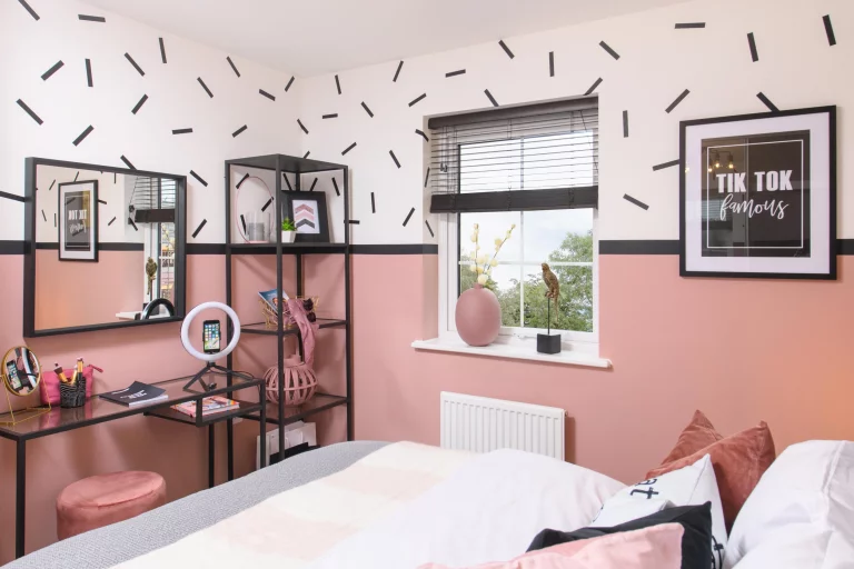 Image carousel 3511886 1764385284