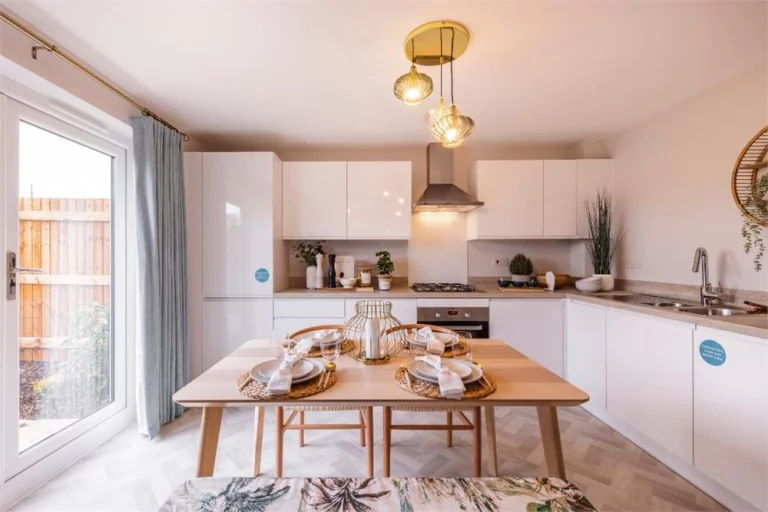 Image carousel 3512146 1764469341