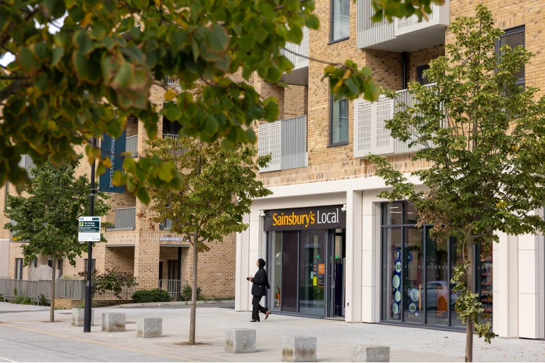 Image carousel 3512596 1764644620