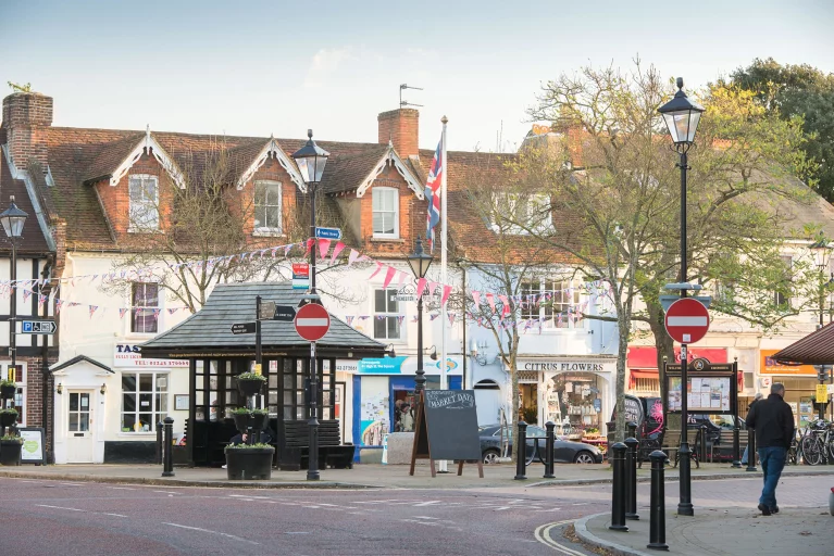 Image carousel 3512741 1764730857