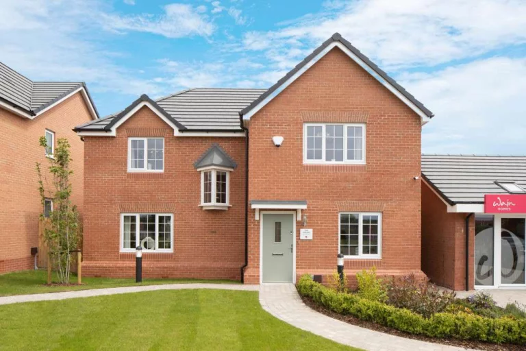 Image carousel 3512821 1764813668