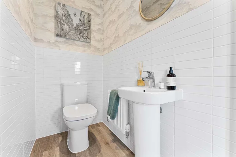 Image carousel 3512931 1764813674