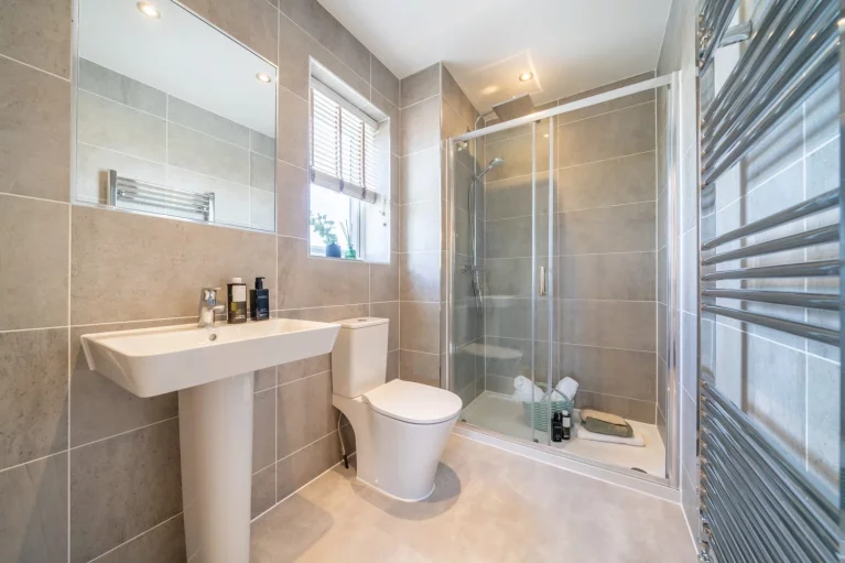 Image carousel 3513256 1764824451