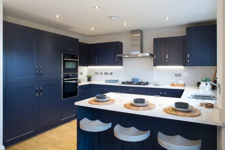 Image carousel 3513511 1764846857