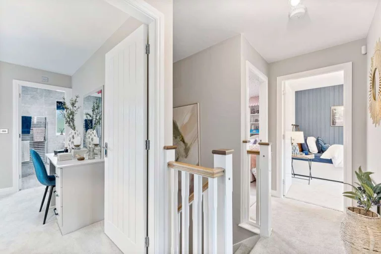 Image carousel 3513756 1764900067