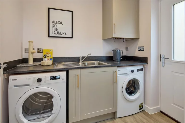 Image carousel 3513976 1764901252