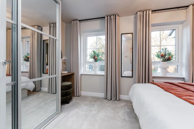 Image carousel 3514386 1764903820