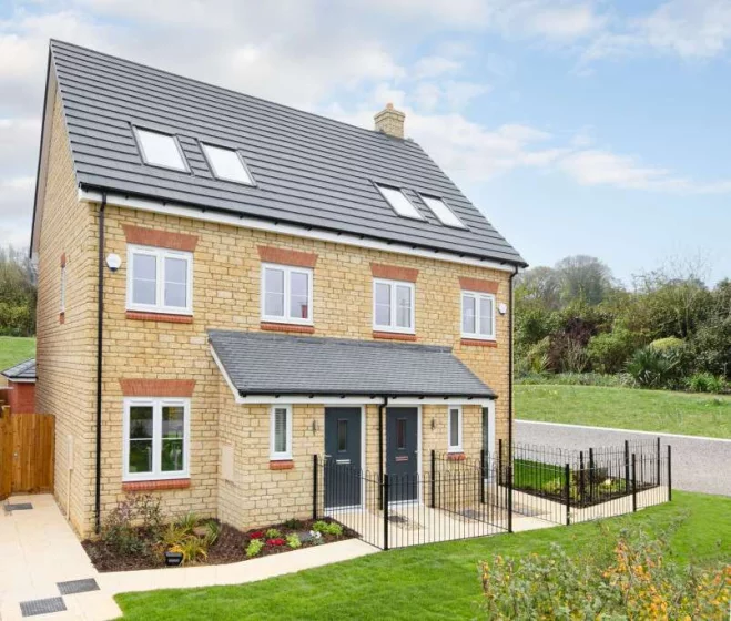 Image carousel 3516501 1765418463