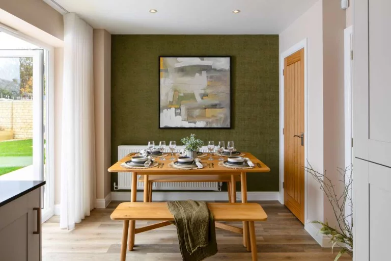 Image carousel 3516516 1765418464