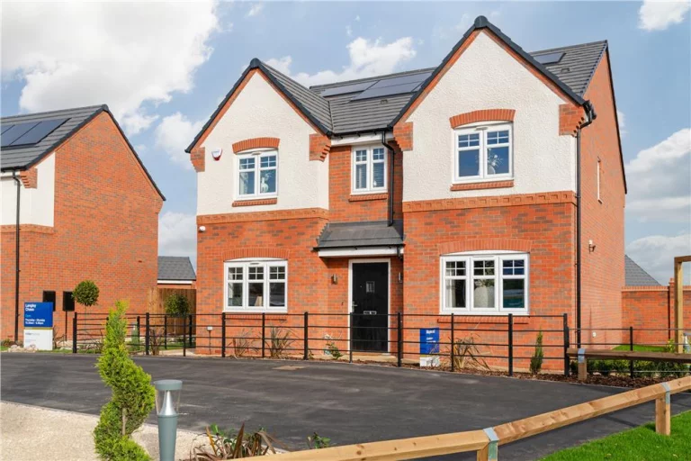 Image carousel 3516711 1765419324