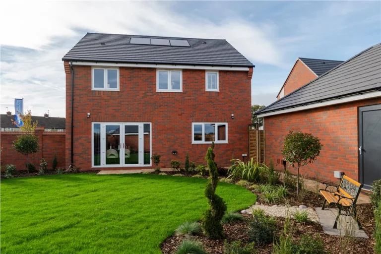 Image carousel 3516721 1765419324