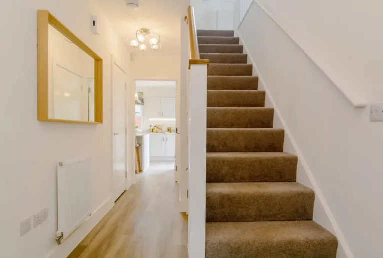 Image carousel 3517826 1765794024