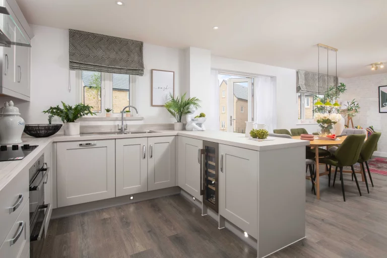 Image carousel 3518156 1765854087