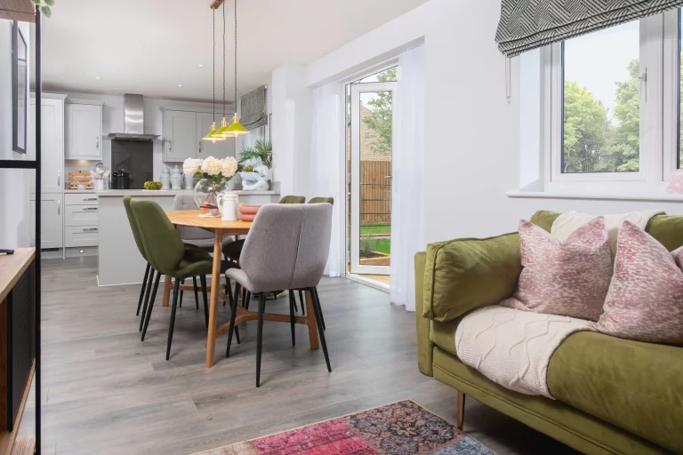 Image carousel 3518161 1765854087