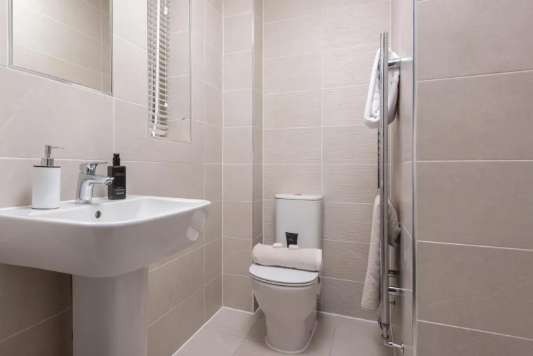 Image carousel 3518406 1765861251