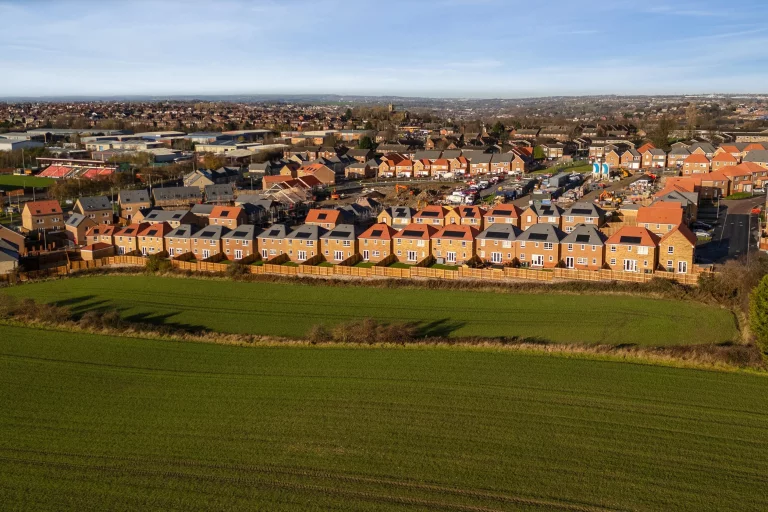 Image carousel 3518471 1765940484