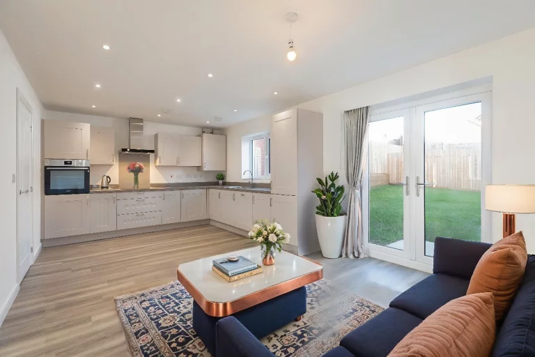 Image carousel 3520961 1766494176