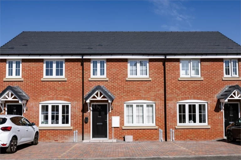 Image carousel 3521396 1766542516