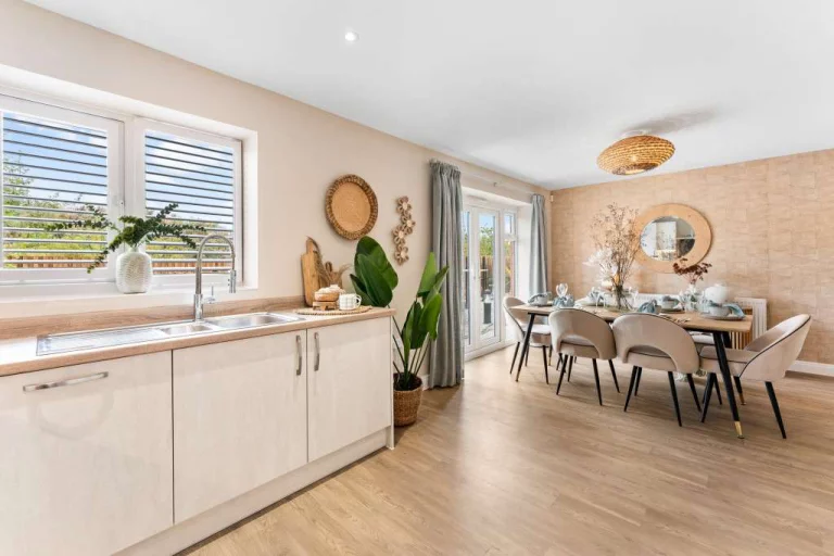 Image carousel 3521691 1766628101