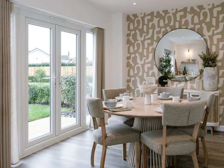 Image carousel 3522961 1767120321