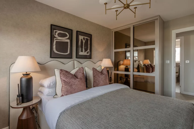 Image carousel 3523396 1767121232