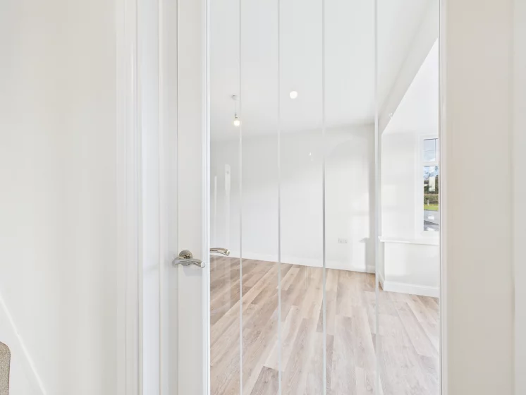 Image carousel 3525801 1767980313