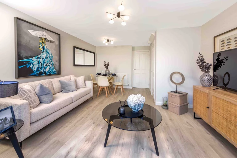 Image carousel 3525866 1768014084