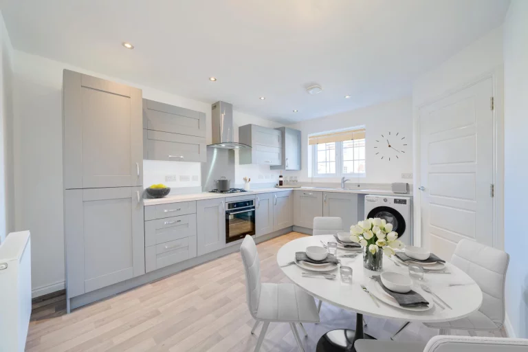 Image carousel 3526946 1768280442