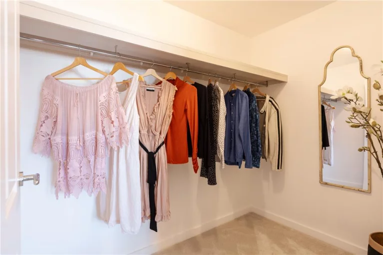 Image carousel 3527941 1768442942