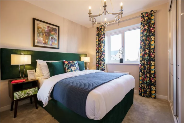 Image carousel 3527976 1768442943