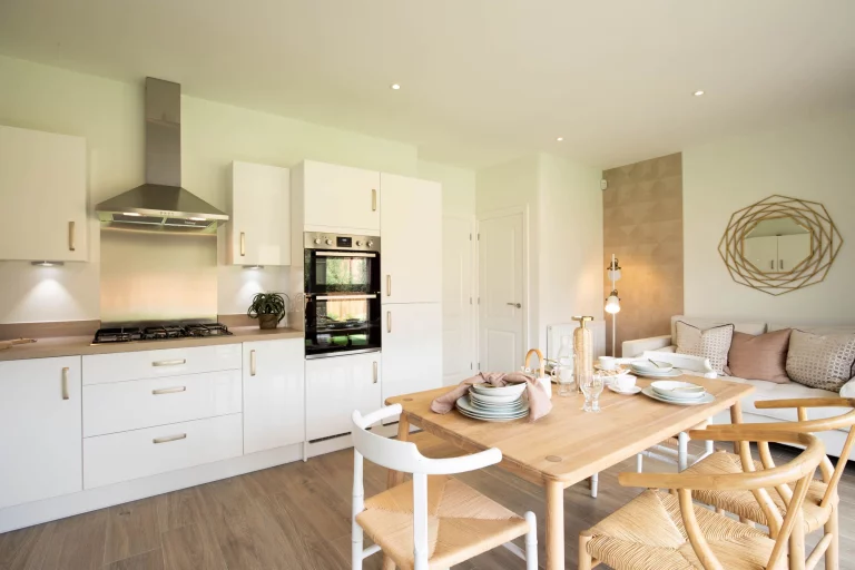 Image carousel 3528981 1768580893