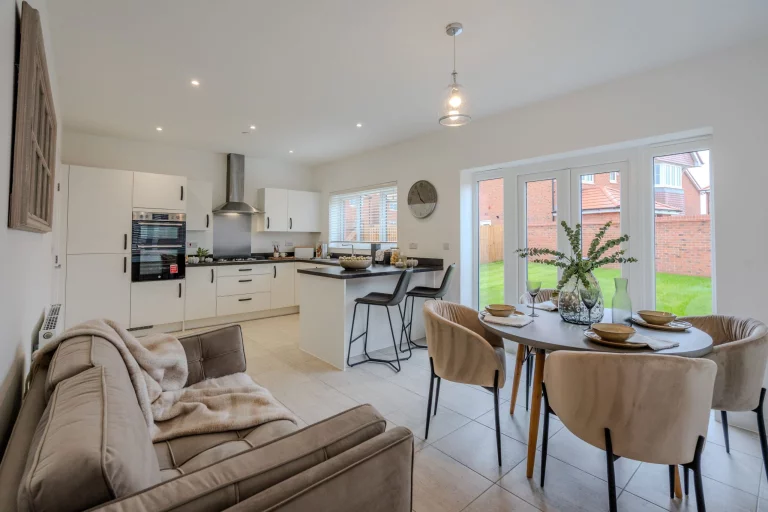 Image carousel 3528991 1768580995