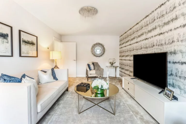 Image carousel 3529066 1768615258